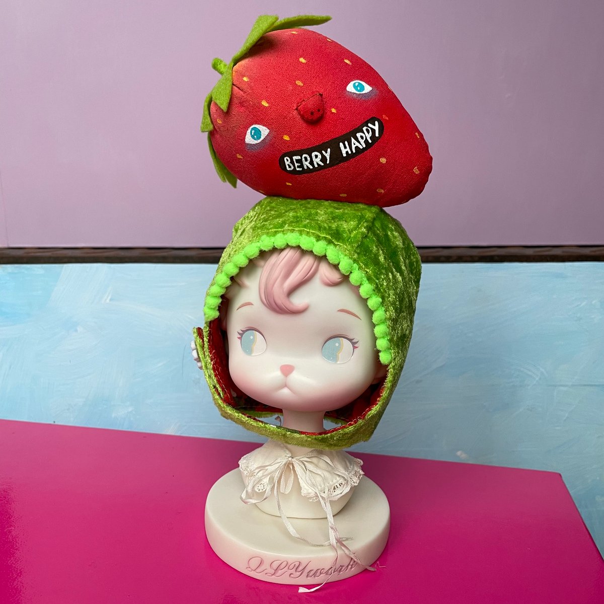 Image of Strawberry Hat for Blythe "Berry Happy"