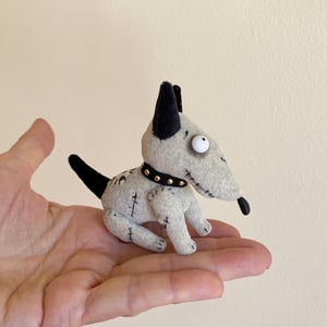 Image of Sparky Spark In Flecked Velvet