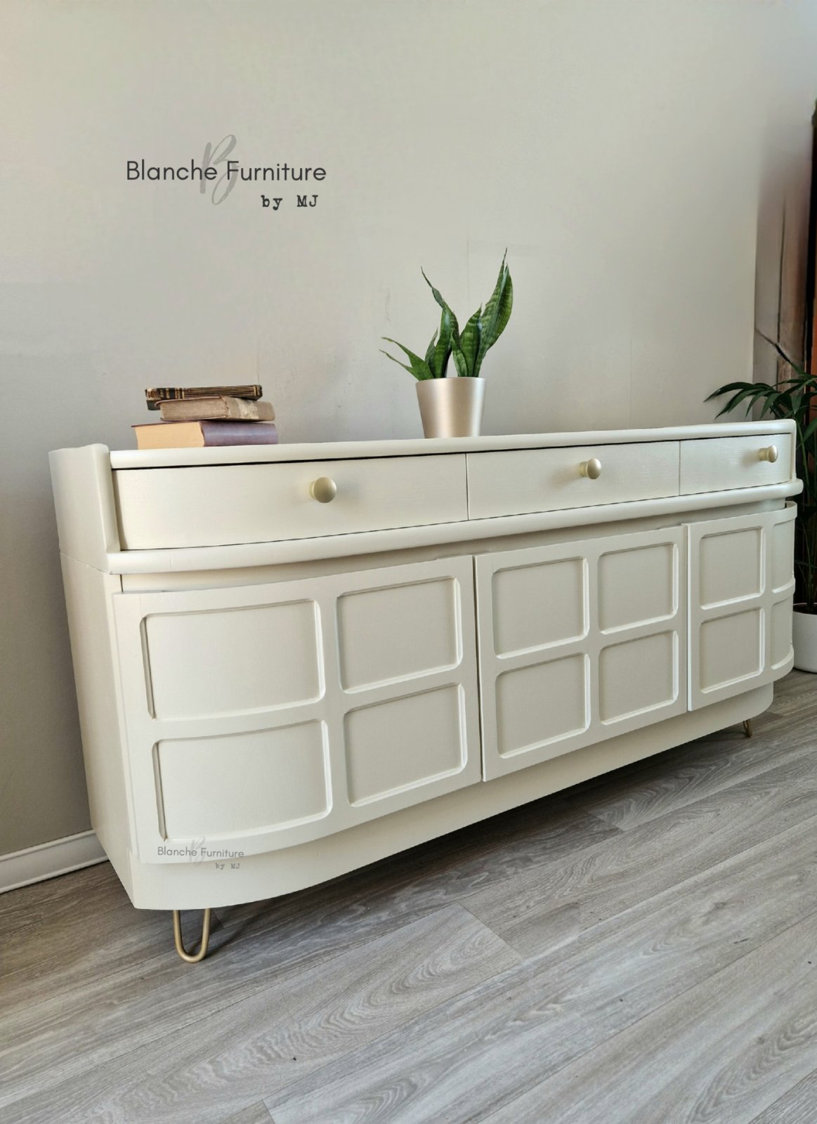 Off deals white sideboard