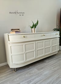 Image 2 of Luxurious, Large Nathan Curved Sideboard in Off White on Gold Hairpin Legs