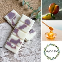 Image 3 of Nectarine Blossom and Honey scented snap bar
