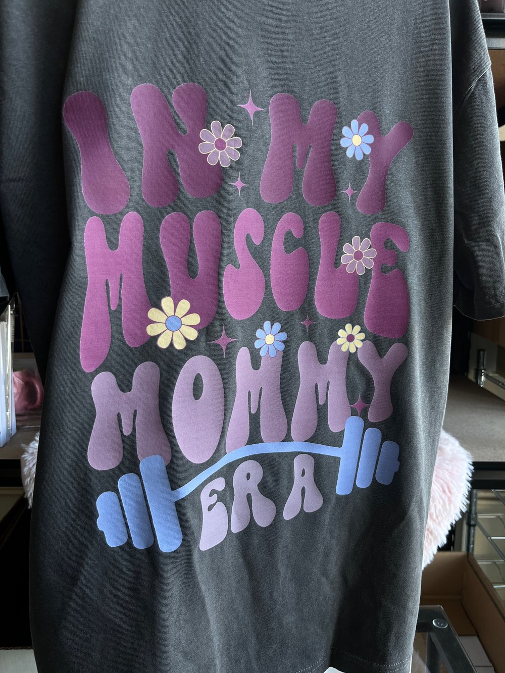 Image of MUSCLE MOMMY T-Shirt
