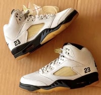 Image 5 of Jordan 5 A Ma Maniére Dawn