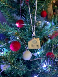 Image 5 of Little Hanging Houses