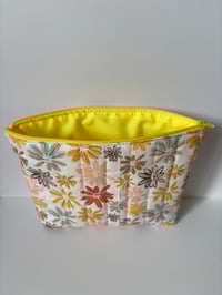 Image 5 of Lazy Daisy Quilted Cosmetic Bag (B Grade)