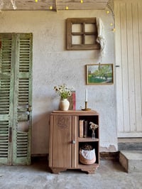 Image 7 of Le chevet art déco & ses étagères 