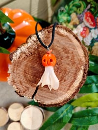 Image 6 of Wisiorek z dynio - duszkiem 🎃👻