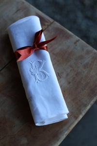 Image 1 of 1 französische Serviette mit Monogram BB