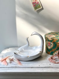 Image 2 of Vide-poches en céramique - cygnes
