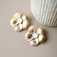 Image 1 of Boucles d'Oreilles LÉONIE Clous - Blanc