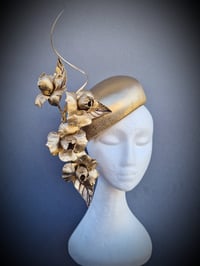 Image 2 of 'Samara' in Gold