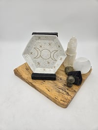 Image 2 of White and Tan Goddess Plate