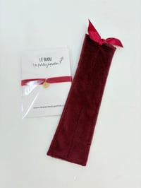 Image 1 of Copy of Copy of Le joli cadeau : Bracelet ruban velours et marque-page matelassé rouge