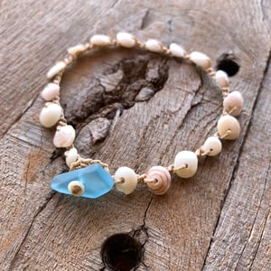 Image of Dainty puka shell anklet with seaglass closure