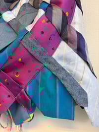 Image 5 of Tie top, happy day (xs-l)