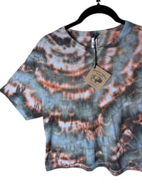 Image 5 of S Crop Tee in Ember IceDye
