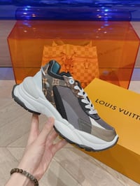 Image 2 of LV Run55