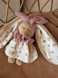 Image 2 of DOUDOU MINI FLEURI ROSE