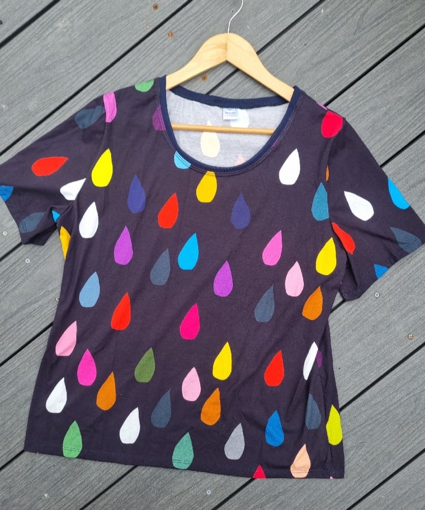 Image of RAINDROPS TEE. Available in Extra Small & Large