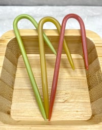 Image 1 of Spring Cable Needle
