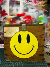 Image 1 of Smiley vinyl box
