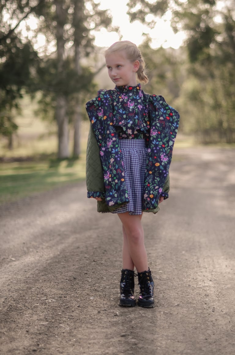 Amelia Blouse & Alice Skirt Image 2