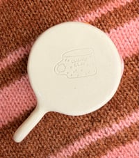 Image 5 of Button mug 