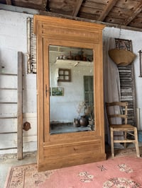 Image 11 of L’élégante armoire en chêne 