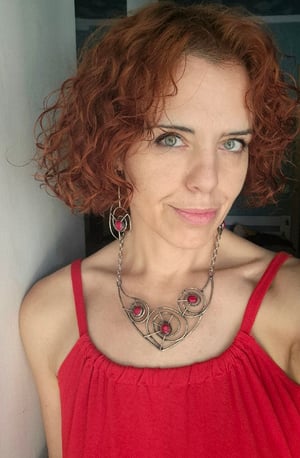Red necklace 