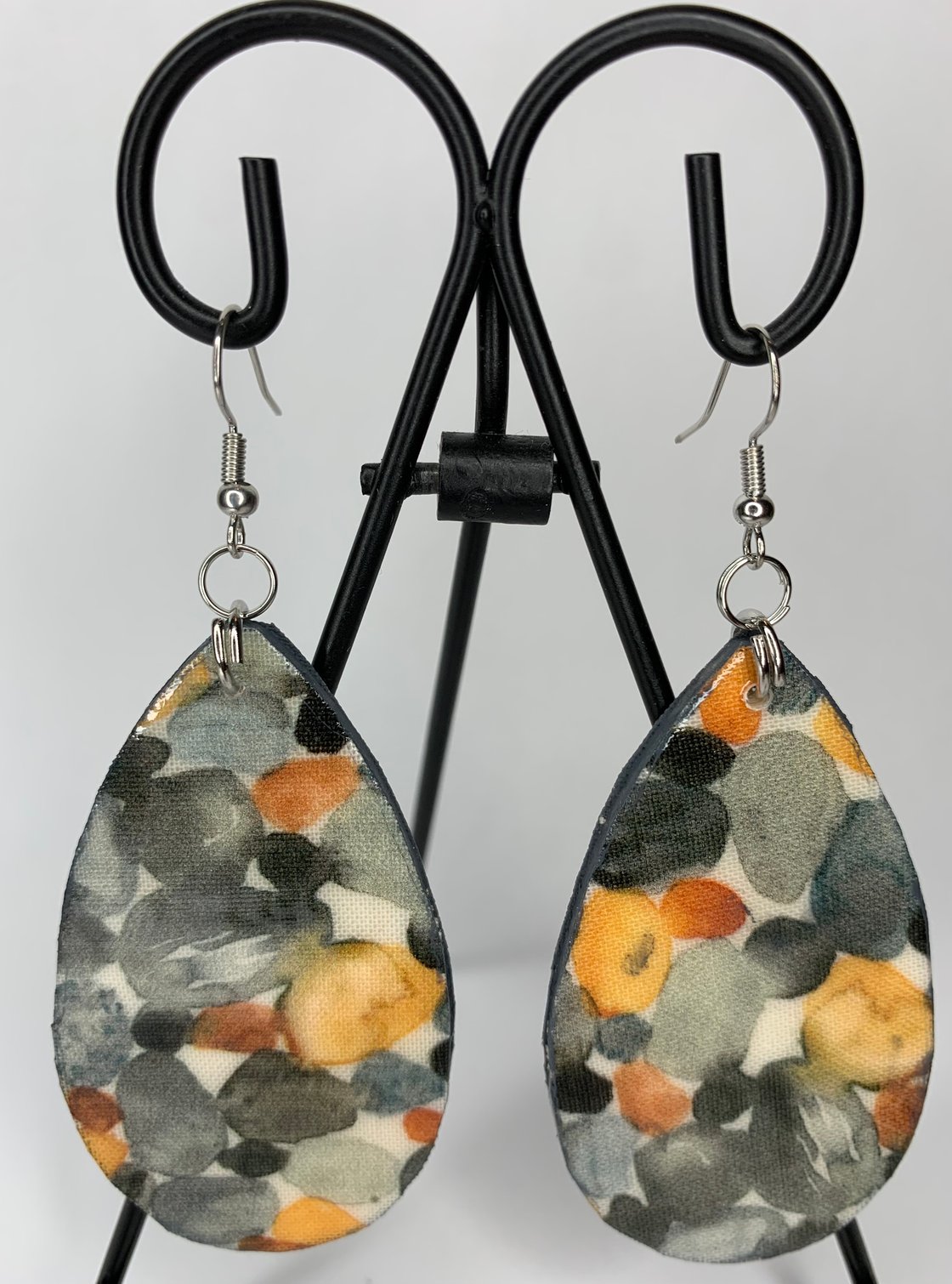 Image of "Pebbles" Earrings