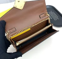 Image 2 of Fen Chain Cross Bag 