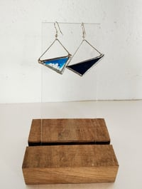 Image 4 of Boucles d'oreilles Tiffany cyanotype sur verre