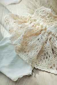Image 2 of Baby girl photoshoot set | Alessia | 0-3 months | boho cream color