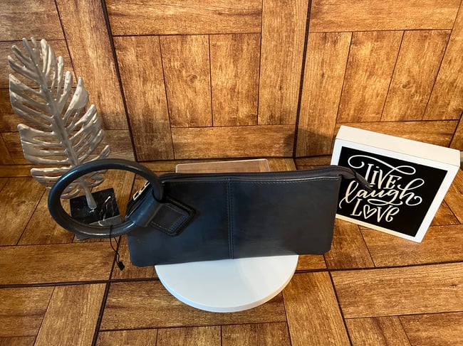 Assorted Loop Clutch