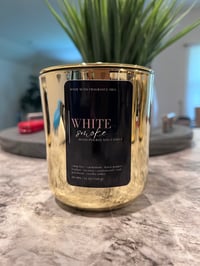 Image 1 of White Smoke Wood Wick Candle 14 oz / 398 g