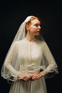 Image 10 of 1950s Graceful Beauty