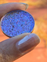 Image 16 of Heaven's Night Holochrome Holographic Glitter Eyeshadow