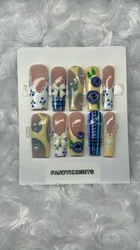 Image 2 of Pic-Me Blueberry Press On Nails 
