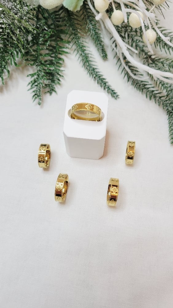 Image of Four Leaf Clover Ring