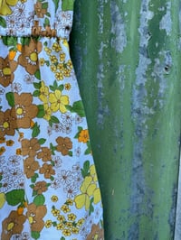 Image 3 of Classic 70's Floral - S