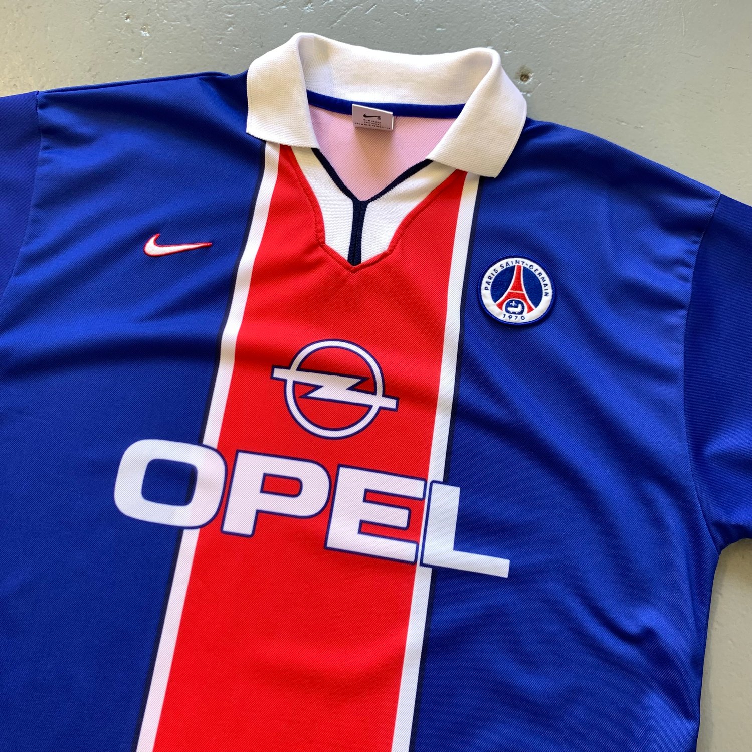 Image of 97/98 PSG Home shirt size xl 
