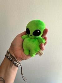 Image 2 of Small Alien Bby