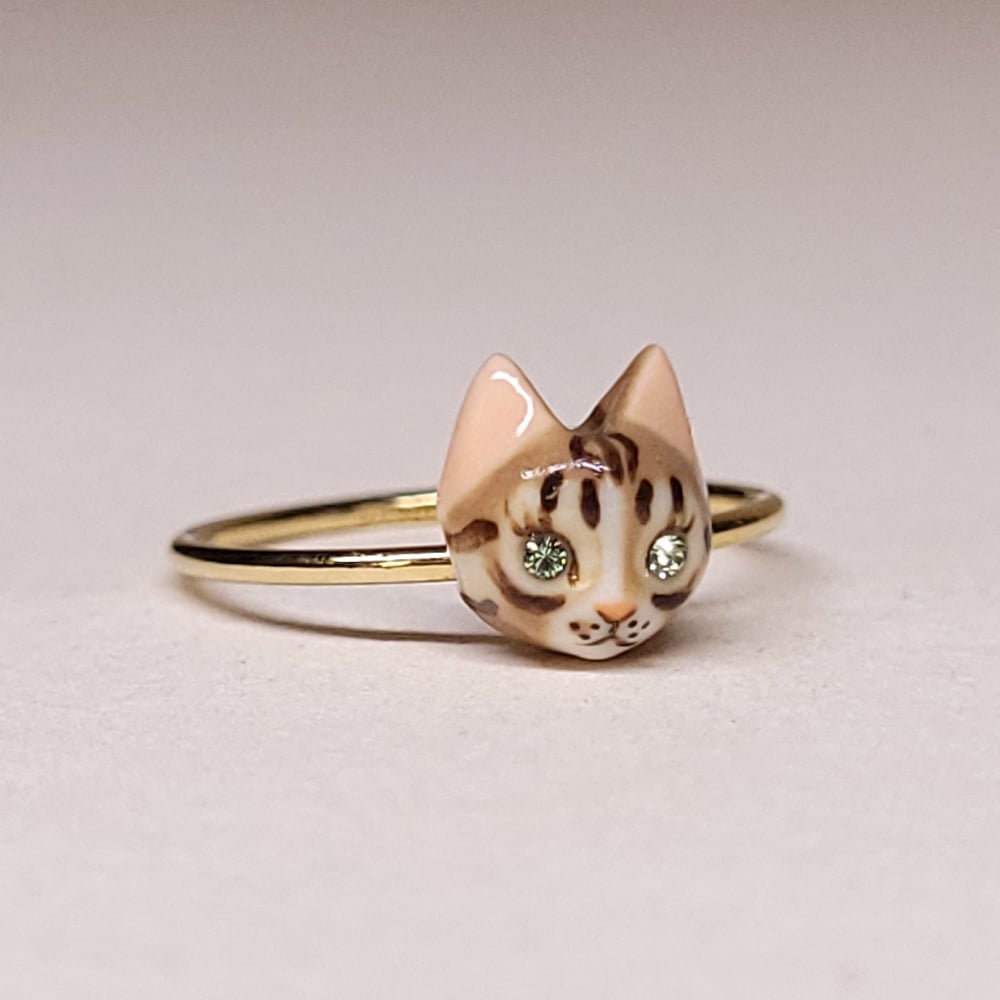 Image of Brown Tabby Porcelain & Gold Filled Cat Ring