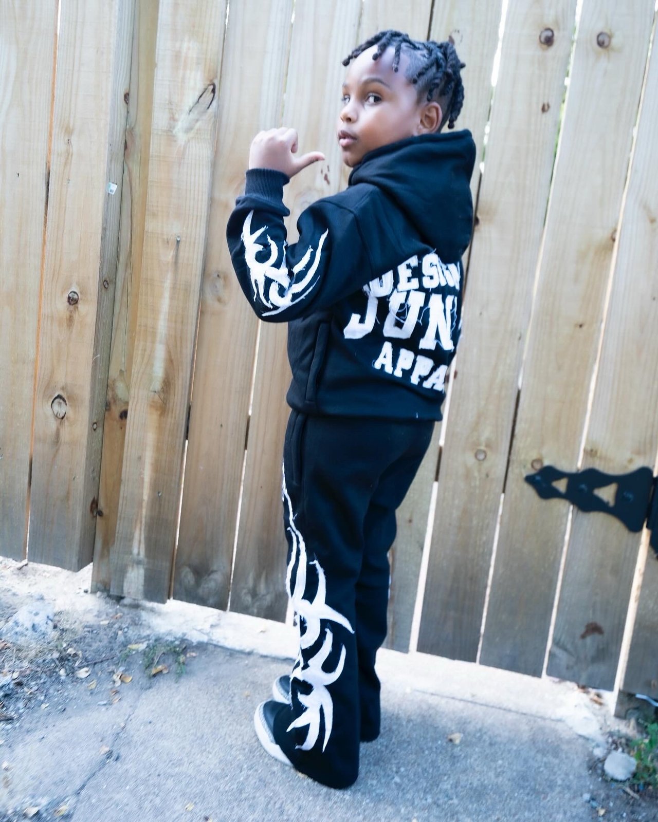 Junior tracksuits designer online