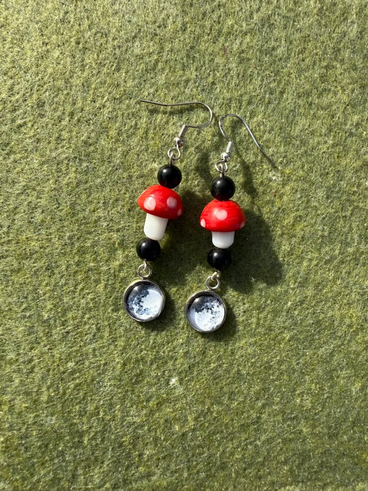 Image of ๐โจ๐Mushroom moon earrings๐โจ๐