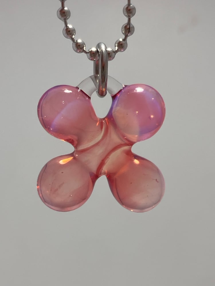 Image of ruby over opaline clover