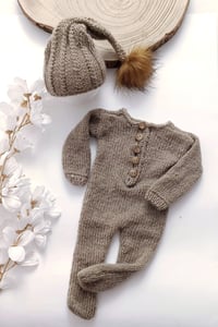 Image 1 of Newborn photoshooting knitted set | mocca