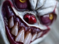 Image 13 of Pennywise, Glow in the dark eyes, Swappable Phone Grip/Socket for smartphones 