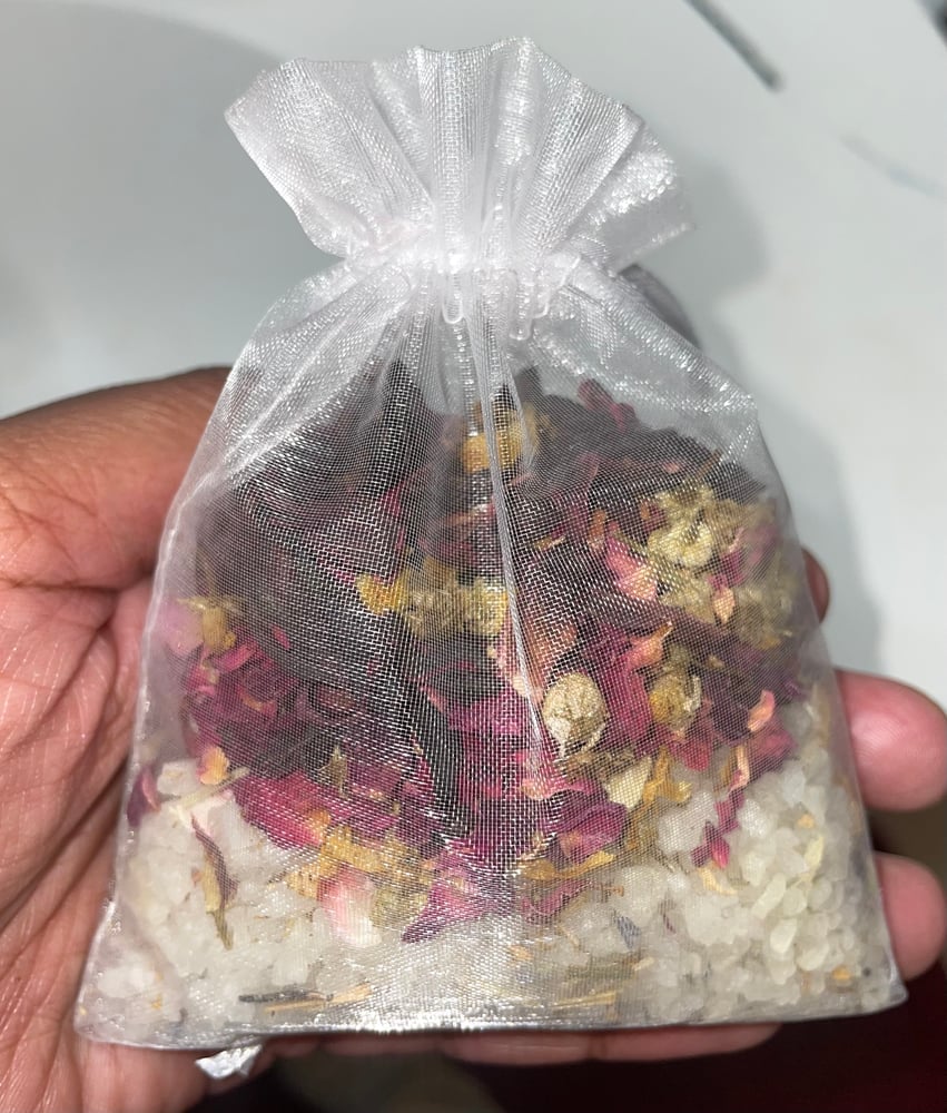 Image of Herbal Energy Bath Tea Soak ☕️