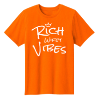  Rich Wifey Vibes T-shirt 🧡